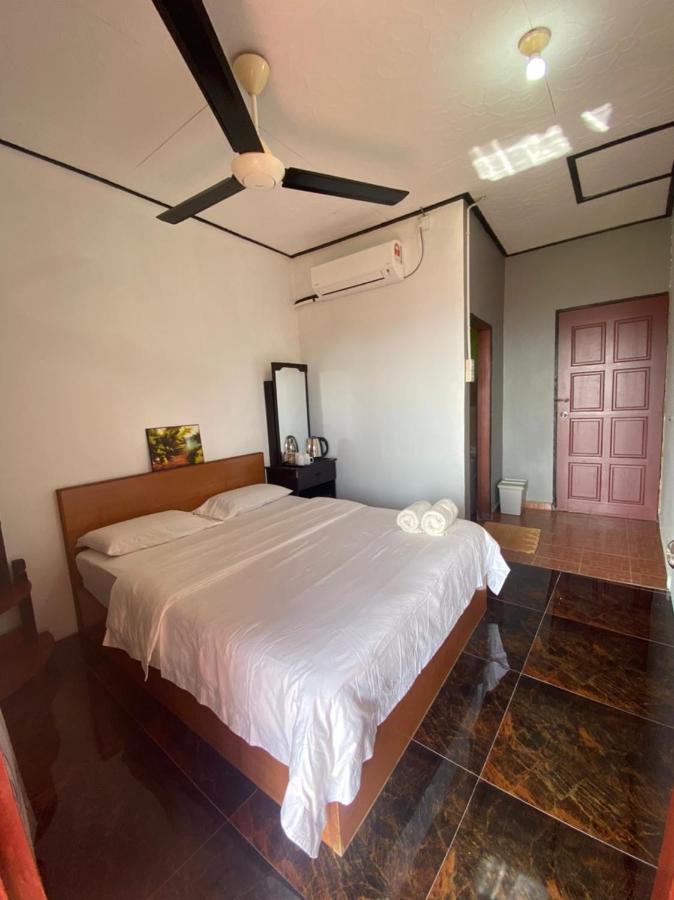 Restu Chalet Tioman Kampong Ayer Batang Екстериор снимка