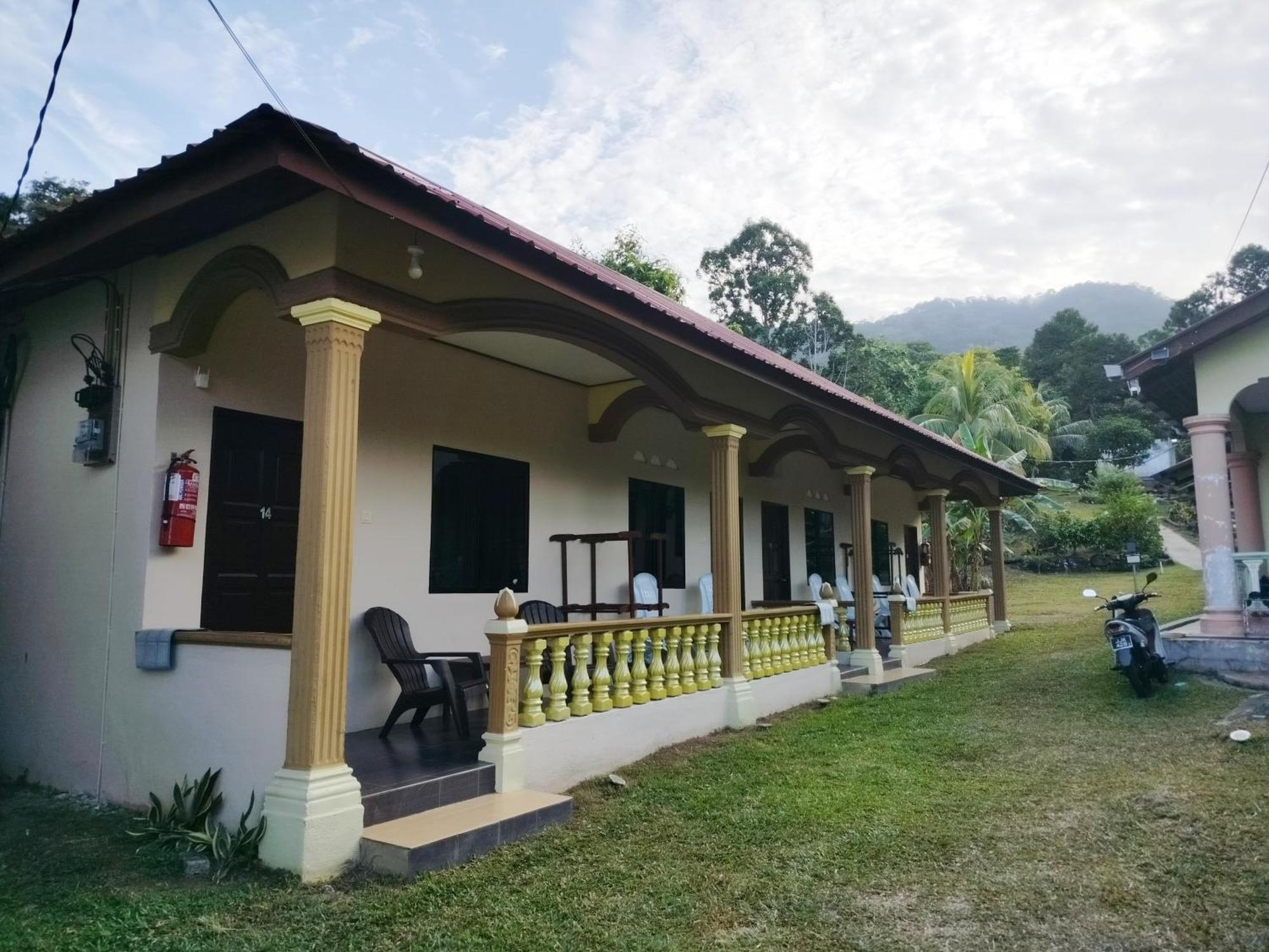 Restu Chalet Tioman Kampong Ayer Batang Екстериор снимка